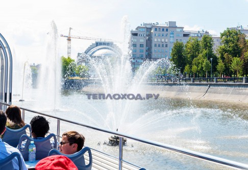 какие суда ходят по москве реке. Смотреть фото какие суда ходят по москве реке. Смотреть картинку какие суда ходят по москве реке. Картинка про какие суда ходят по москве реке. Фото какие суда ходят по москве реке